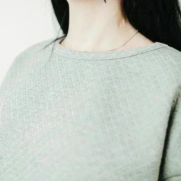 Grey Quilted Crop Top Pullover Sweatshirt - L - Picture 8 of 9